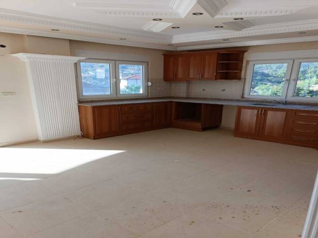 Sea view villa in Oba