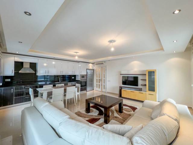 Bright apartment in Kargicak
