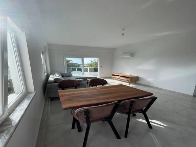 Apartment with furniture and appliances in Avsallar
