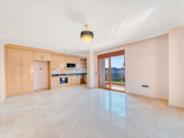 Bright apartment in Kestel