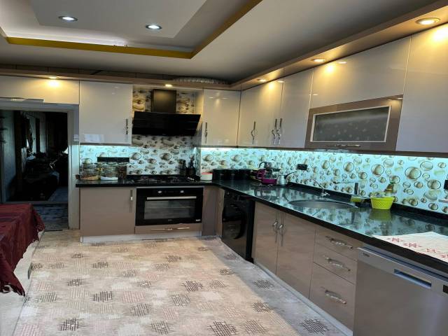 Apartment for sale in the center and 200 meters from the sea