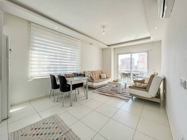 Spacious apartment 600 meters from the sea