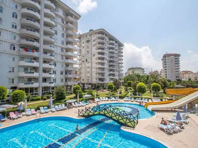 Luxurious duplex with sea and mountain views