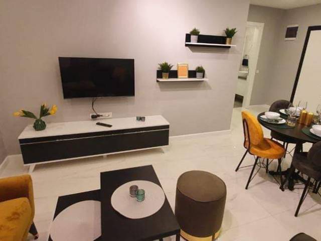Apartment in the city center 200 meters from the sea
