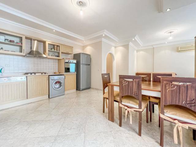 Apartment 2 + 1 in Mahmutlar 1 km from the sea