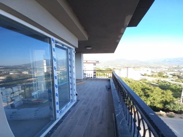 3+1 apartment for sale in Ciplaklı area