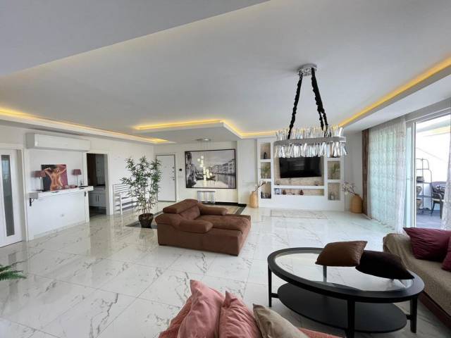 Spacious duplex in Mahmutlar