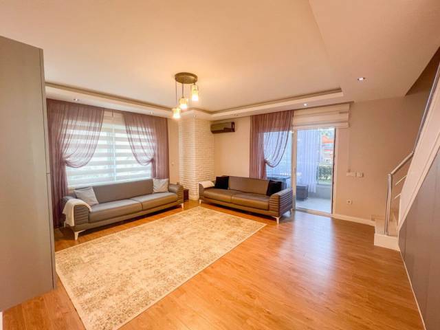 Duplex with a garden in Kestel